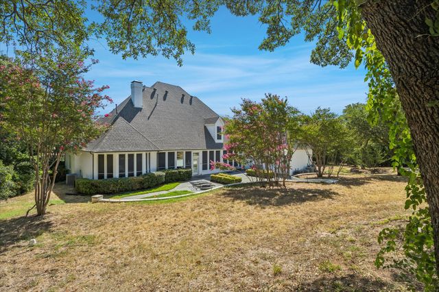 2825 Sun Meadow Drive, Flower Mound, TX 75022