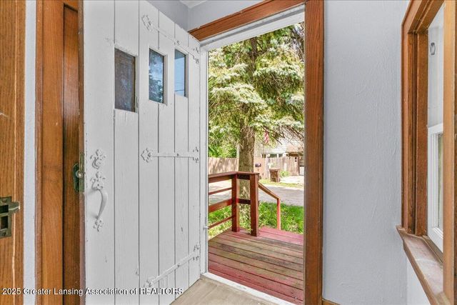 1113 Eaton Court, Lansing, MI 48910