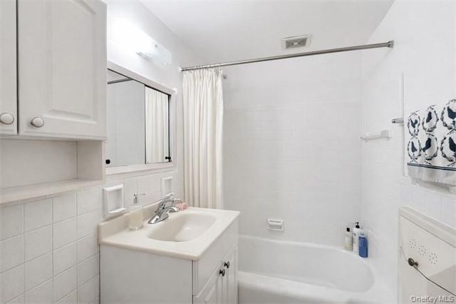 134-54 Maple Avenue 2W, Flushing, NY 11355