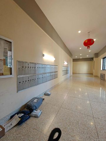 134-54 Maple Avenue 2W, Flushing, NY 11355