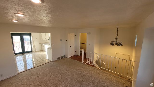 5489 W CYCLAMEN CT, West Jordan, UT 84081