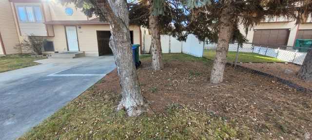 5489 W CYCLAMEN CT, West Jordan, UT 84081