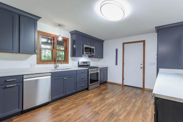 N1970 EVERGREEN LANE, Waupaca, WI 54981