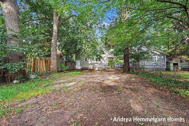 1826 Mc Ilwraith Street, Muskegon, MI 49442