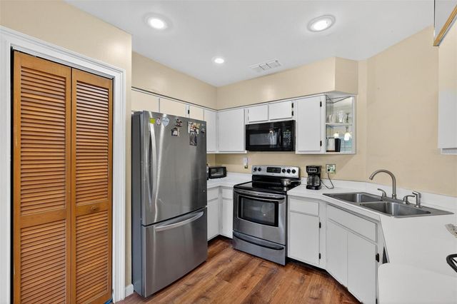 4652 OAK ARBOR CIRCLE, Orlando, FL 32808