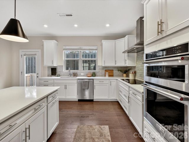 17043 Soho Drive, Charlotte, NC 28204