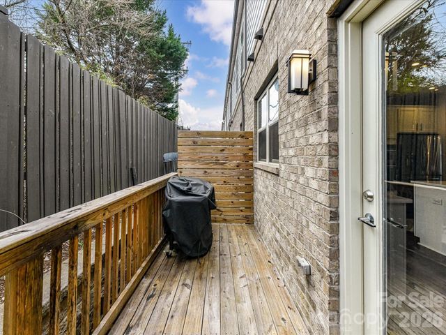 17043 Soho Drive, Charlotte, NC 28204