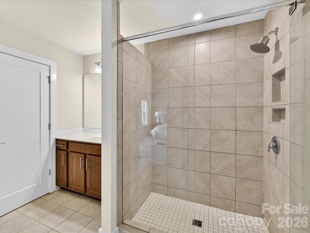 17043 Soho Drive, Charlotte, NC 28204