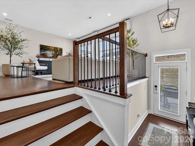 17043 Soho Drive, Charlotte, NC 28204