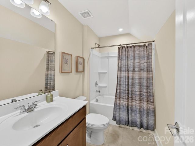 17043 Soho Drive, Charlotte, NC 28204