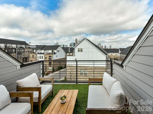 17043 Soho Drive, Charlotte, NC 28204