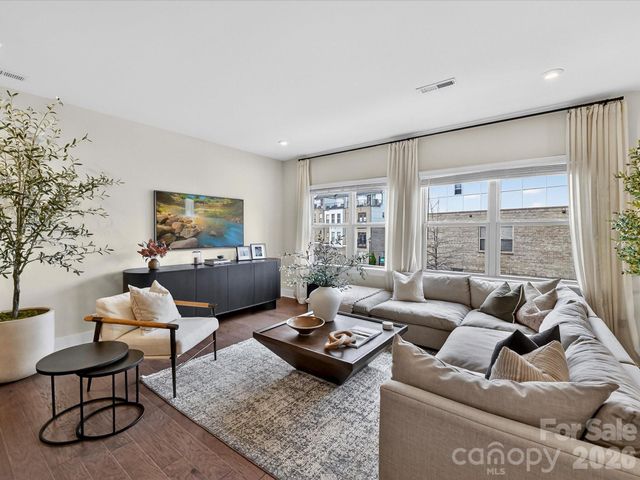 17043 Soho Drive, Charlotte, NC 28204