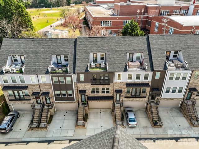 17043 Soho Drive, Charlotte, NC 28204