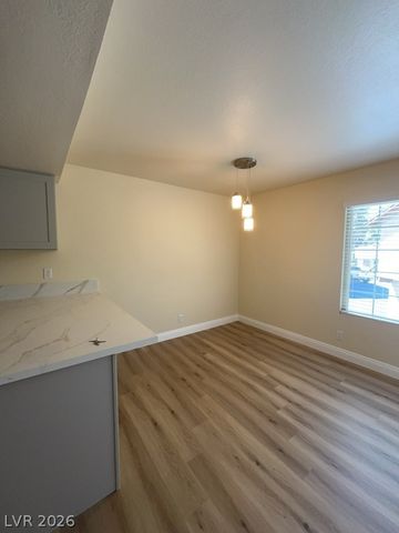 2753 Kline Circle 3, Las Vegas, NV 89121