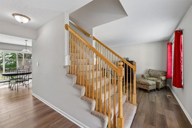 5901 NW 94th Street, Johnston, IA 50131
