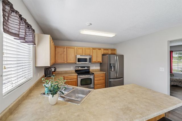 5901 NW 94th Street, Johnston, IA 50131