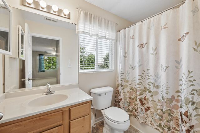 5901 NW 94th Street, Johnston, IA 50131