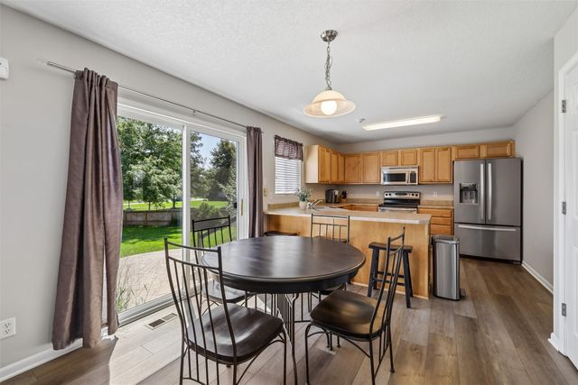 5901 NW 94th Street, Johnston, IA 50131