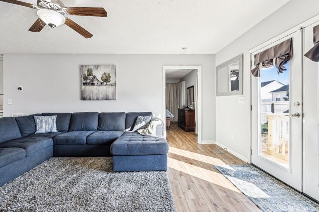 1837 Elizabeth Ln, Columbia, TN 38401