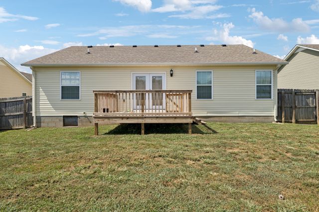 1837 Elizabeth Ln, Columbia, TN 38401