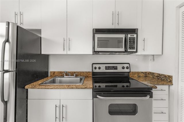 1241 14th Street 9, Miami Beach, FL 33139