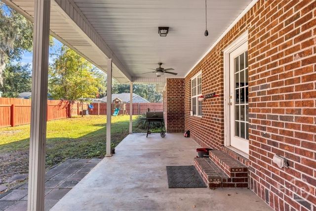 141 Colonial Drive, Midway, GA 31320