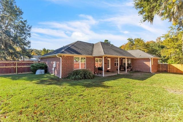 141 Colonial Drive, Midway, GA 31320