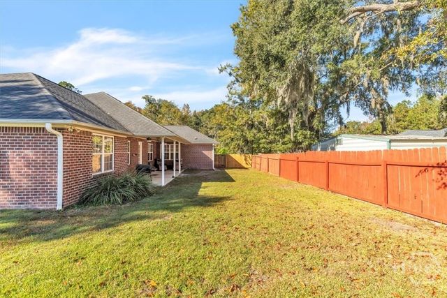 141 Colonial Drive, Midway, GA 31320