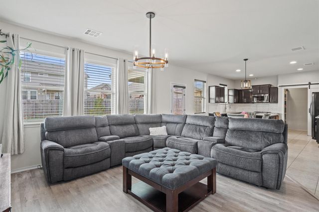 729 Coltrane DR, Pflugerville, TX 78660