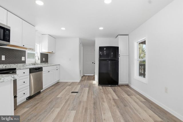 6 PINE ST, York, PA 17406