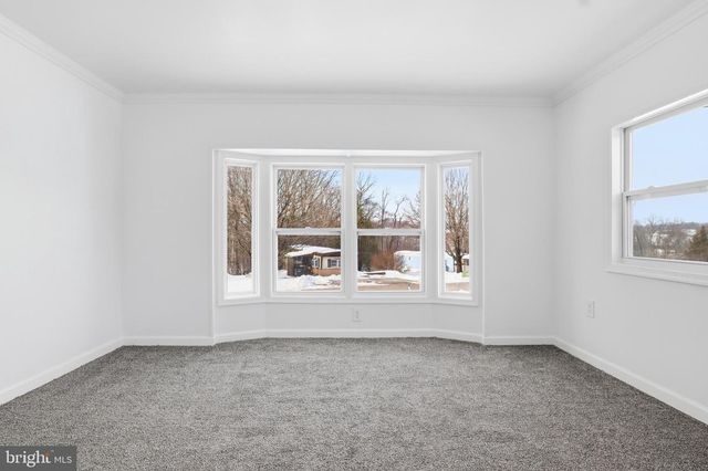 6 PINE ST, York, PA 17406