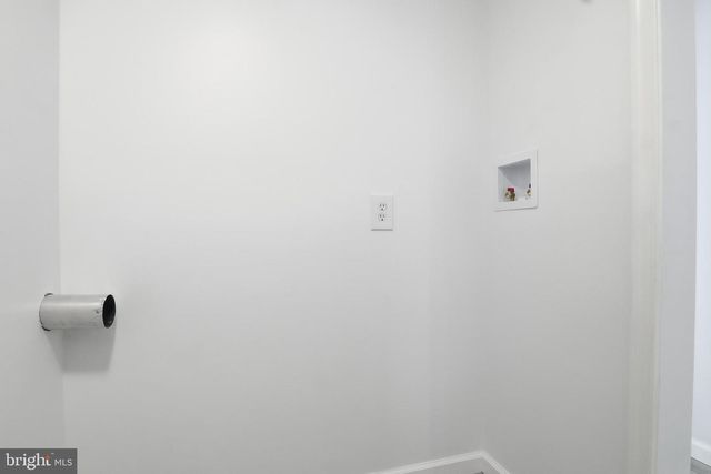 6 PINE ST, York, PA 17406