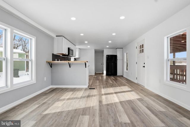 6 PINE ST, York, PA 17406