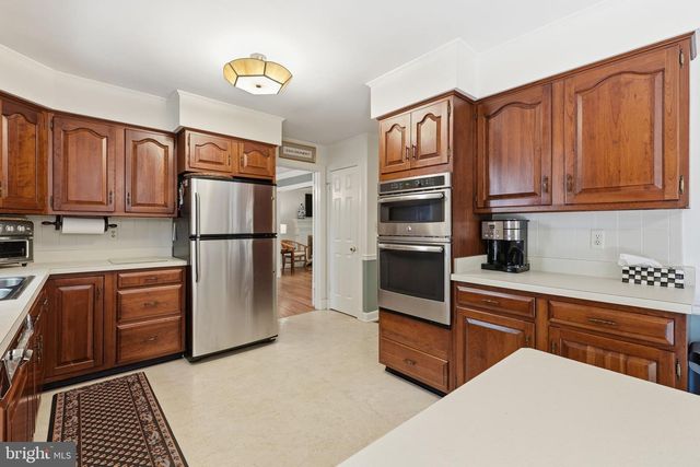 26 BELLEVIEW DR, Severna Park, MD 21146