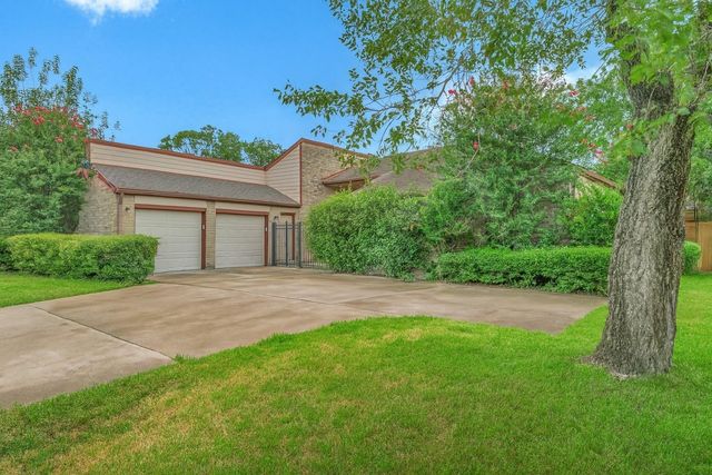 10919 Paulwood Drive, Houston, TX 77071