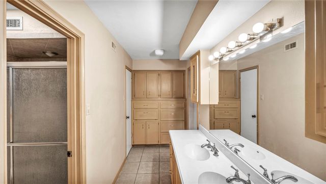 10919 Paulwood Drive, Houston, TX 77071