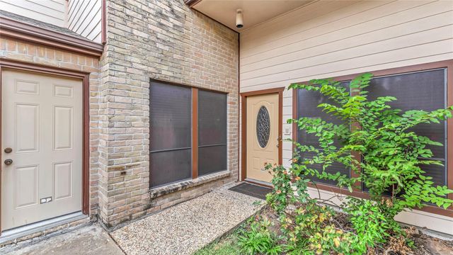 10919 Paulwood Drive, Houston, TX 77071