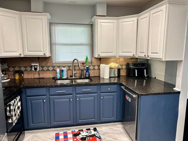 25219 Rubin Road, Warren, MI 48089