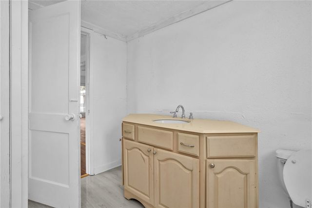 Split B 4794 Tall Pine Road, Navasota, TX 77868