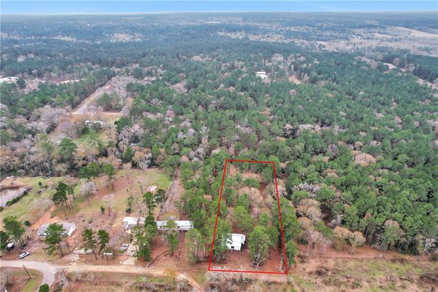Split B 4794 Tall Pine Road, Navasota, TX 77868