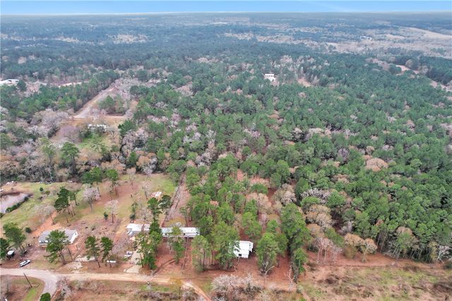 Split B 4794 Tall Pine Road, Navasota, TX 77868