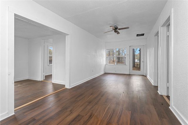 Split B 4794 Tall Pine Road, Navasota, TX 77868