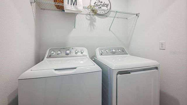 7424 SANDSTONE DRIVE, Groveland, FL 34736