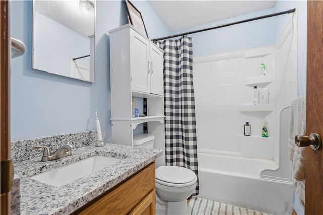 1203 N Sang Avenue, Fayetteville, AR 72703
