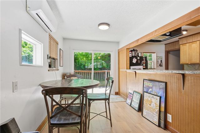 1203 N Sang Avenue, Fayetteville, AR 72703