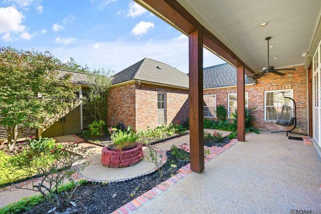 2402 S TURNBERRY AVE, Zachary, LA 70791
