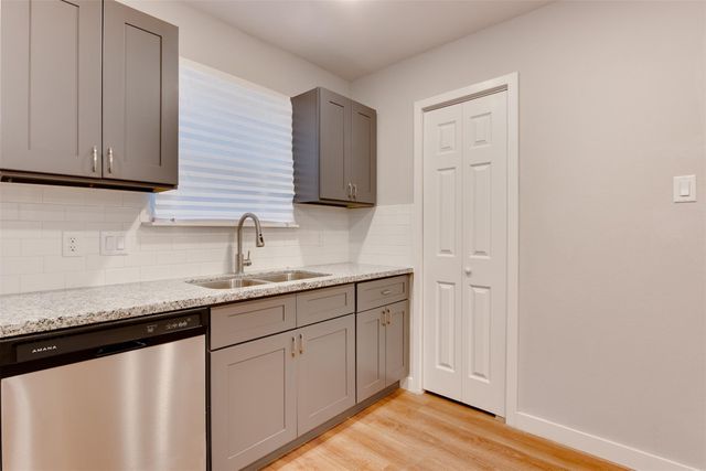 2702 Reid Street A, Houston, TX 77026