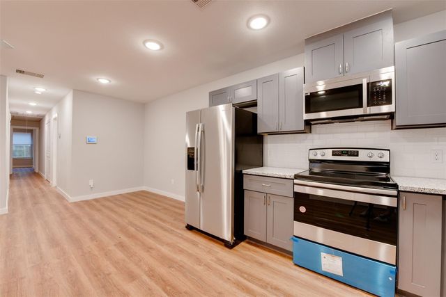 2702 Reid Street A, Houston, TX 77026
