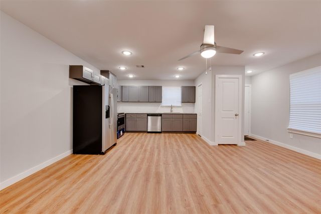 2702 Reid Street A, Houston, TX 77026
