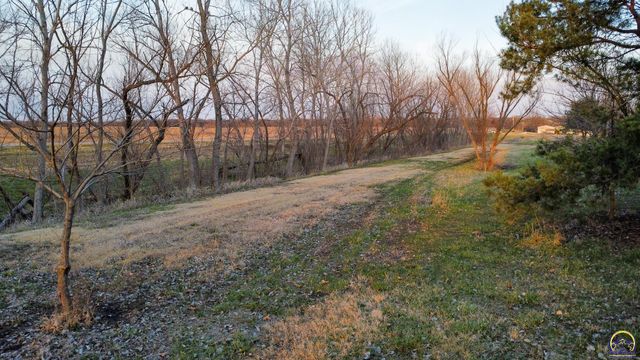1667 Road 175, Emporia, KS 66801